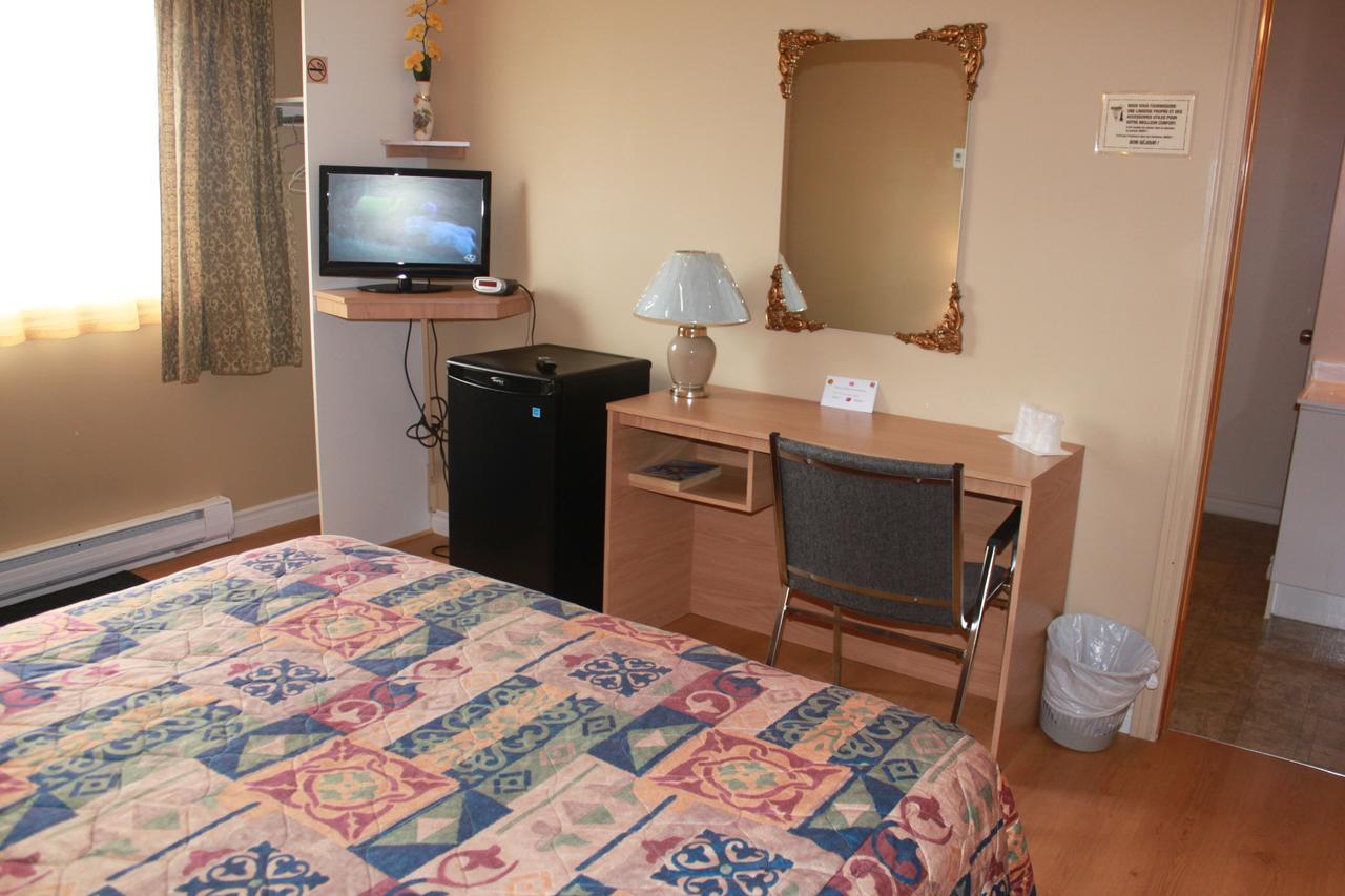 Motel Boise Blainville Exterior photo